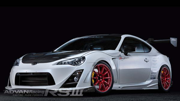Yokohama ADVAN Racing RSIII